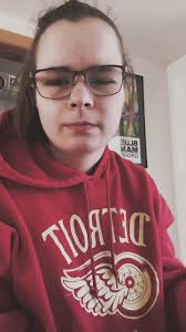 Laura Dockery (@lardylars)