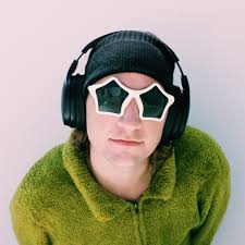 FREE SAMPLE PACK VOL. 1 OUT NOW 🥁 https://linktr.ee/louisfuton