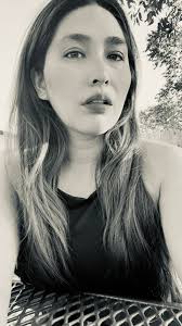 Hey mommas im looking for new friends and followers.! Girls that support  girls , girls with zero hate or jealousy jusg pure love and support world  is nasty enough as is to