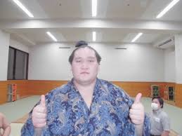 照ノ富士優勝、北の富士さん大人気、大相撲7月場所千秋楽 (国技館) many people who point their camera to mr. ç…§ãƒŽå¯Œå£«é–¢å¹•å†…æœ€é«˜å„ªå‹ ä¼Šå‹¢ãƒ¶æ¿±éƒ¨å±‹