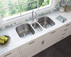 These attractive sinks help to maximize workspace in the kitchen, while keeping counters clutter free. 4521 Triple Bowl Stainless Steel