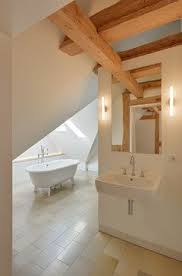 Beeindruckend Schon Man Beachte Die Inszenierung Der Freistehenden Badewanne Bathroom Inspiration Badezimmer Fac Fachwerk Modernes Badezimmer Bad Design