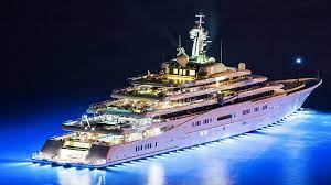 Abramovich is no stranger to dubrovnik, in fact he has been a regular visitor to the city for the past decade. Roman Abramovich S Yacht Fleet Past Present Boss Hunting