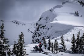 * when.the avalanche warning is in effect through 6 pm pst sunday. Avalanche Warning Issued For B C Interior Alberta Terrace Standard
