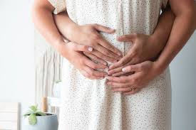 Alhamdulillah wa syukurilah, bertambah satu tahun sudah usia teman seperjuangan ku dari tk ini. 5 Cara Mengungkapkan Kehamilan Dalam Bahasa Inggris Selain Pregnant