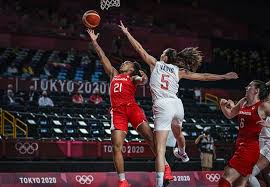 Just as in 2016, the women's 4×100 freestyle relay team gave canada its first medal of the 2020 tokyo olympics. Iansr5gg0rof M