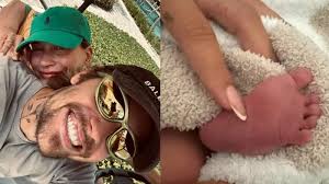 Kabar Bahagia! Sambut Anak Pertama, Jack Blues Bieber: Justin Bieber dan  Hailey Resmi Jadi Orang Tua, Warganet Turut Bahagia