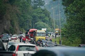 Despite the high number of road accidents in malaysia, the number of casualties from such accidents has been decreasing since 2012. 11 Singaporeans Injured In Fatal Malaysia Bus Accident Near Kl On Saturday