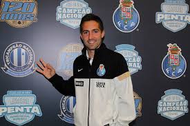 1,376,003 likes · 31,380 talking about this. De Capitao A Maca Podre A Polemica Ida De Moutinho Para O Fc Porto Zerozero Pt