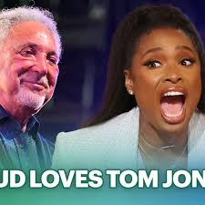 Jennifer Hudson Totally Swooning Over Tom Jones for 5 Minutes Straight!