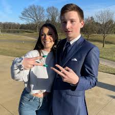 Danielle Henriksen and Tyler Engle's Wedding Website