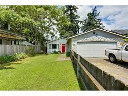 Sotheby's international realty specializes in full service real estate marketing. 6927 Se Boise St Portland Or 97206 20006730 Cascade Sotheby S International Realty