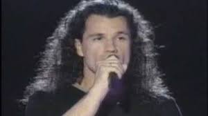 Il est venu le temps des cathédrales le monde est entré dans un nouveau millénaire l'homme a voulu monter vers les étoiles écrire son histoire dans le verre ou dans la pierre. Temps Des Cathedrales Lyrics Bruno Pelletier Soundtrack Lyrics