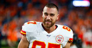 Latest on te travis kelce including news, stats, videos, highlights and more on nfl.com. Nfl Star Travis Kelce Verwirrt Die Fans Mit Der Aussprache Des Nachnamens Germanic Nachrichten