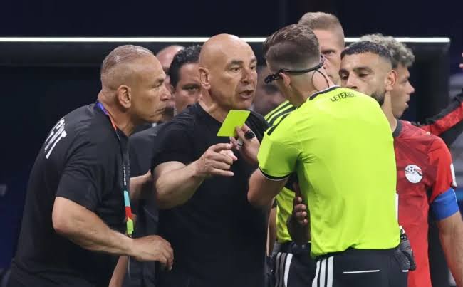 HLV Ai Cập bức xúc tố trọng tài thiên vị Argentina của Messi