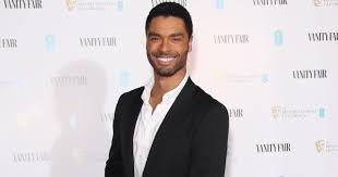 Page, 31, was recently spotted cozying up to a mystery woman in photos published by daily mail on saturday, february 13. Bridgerton S Rege Jean Page On James Bond Rumors Purewow