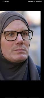 Did Anne Boleyn have three nipples? ￼ These unfounded rumours are buit