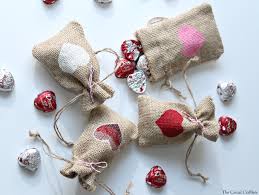 Valentine gifts ideas for women. Diy Valentine S Day Burlap Gift Bags