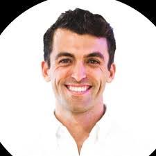 Derrick Adom's Instagram, Twitter & Facebook