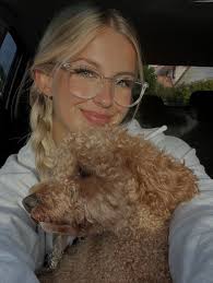 went into hibernation for a week but we backkkk 🤗😚😛 peep my current  hyperfixation @ehplabs hydreau… use code 'POPPY' to try x