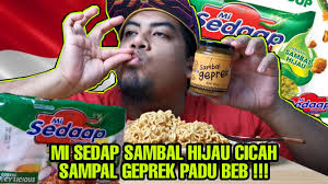 Sambal geprek padu beb ft sambal nyet khairul aming | no cut no edit challenge. Mi Sedap Sambal Hijau Review Cicah Sambal Geprek Padu Beb Studios Mukbang Youtube