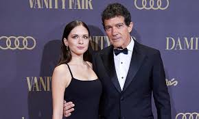 Antonio Banderas Daughter Looks Just Like Her Grandmother Старая страница стеллы в twitter. antonio banderas daughter looks just