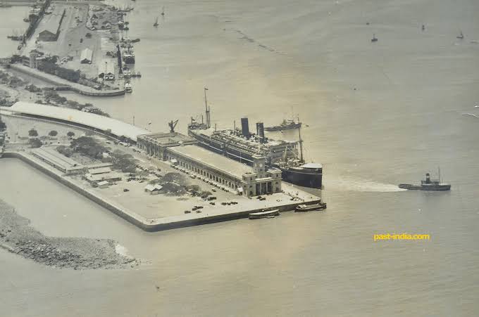 Aerial View of Ballard Pier Bombay, Old Photo 1930 - Past-India