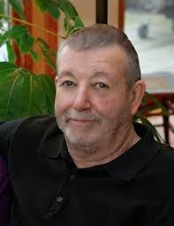 Dennis Flaherty's Instagram, Twitter & Facebook