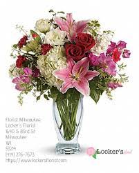 Offering only the finest floral arrangements and gifts, backed by service that is friendly and prompt. Best Florist In Milwaukee Wisconsin