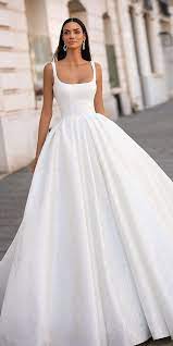 10 Wedding Dress Designers You Want To Know About Wedding Dress Designers Ball Gown Simple With Classy Wedding Dress Ball Gowns Wedding Dream Wedding Dresses