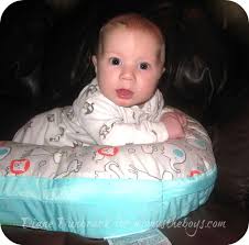 Comfort & harmony mombo nursing pillow. The Mombo Nursing Pillow From Comfort Harmony Mom Vs The Boys