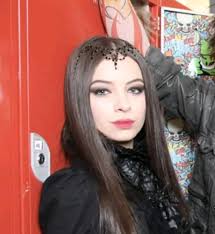 The talented and stunning Charlotte Jordan Daisy