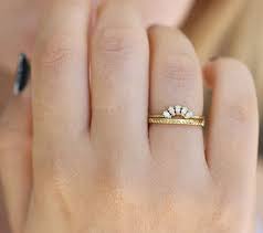 Geometric Wedding Ring Art Deco Wedding Ring Minimalist Wedding Ring Delicate Wedding Band Engraved Pattern Ring Dainty Wedding Band In 2021 Minimalist Wedding Rings Art Deco Wedding Rings Dainty Wedding Ring