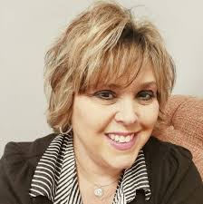 Deidre Weaver's Instagram, Twitter & Facebook