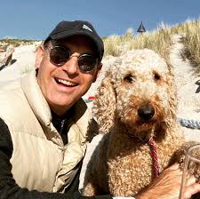 homeoffice #corona #gratitude #nationaldogday #inspiration #help #dog  #allianz