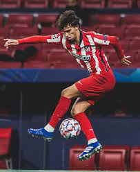 João félix, obligado a pasar por el quirófano por su tobillo la articulación ha lastrado al futbolista rojiblanco durante la segunda vuelta de esta temporada. Joao Felix Facebook