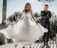 Hochzeitstag bei instagram ein foto ohne seine markenzeichen gepostet. Brautmode In Nrw Wo Das Eine Hochzeitskleid Fur Euch Hangt