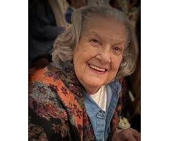 Joanne Giddens's Instagram, Twitter & Facebook