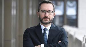 Fahrettin altun, 1998 yılında i̇stanbul üniversitesi sosyoloji bölümü'nden mezun oldu. Fahrettin Altun Internet Gazeteciligi Icin Hukuki Duzenlemelere Ihtiyac Var