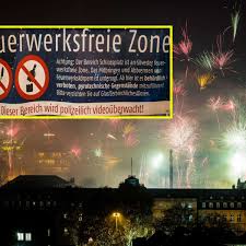 Nach 07:00 uhr bis zum 31.12. Silvester 2020 Regeln Zum Jahreswechsel Ist Das Abfeuern Von Raketen Uberall Verboten