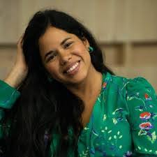 Alicia Edmonds's Instagram, Twitter & Facebook