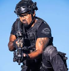 The Comeback No One Saw Coming — S.W.A.T. Returns with a New Chapter and a  Familiar Hero” dt02 READ MORE 👉 🔗 https://entert.online/ the-comeback-no-one-saw-coming-s-w-a-t-returns-with-a-new-chapter-and-a-familiar-hero -dt02/
