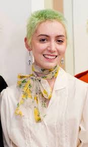 Monique Larsen's Instagram, Twitter & Facebook