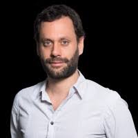 500+ perfiles de «Raúl López»