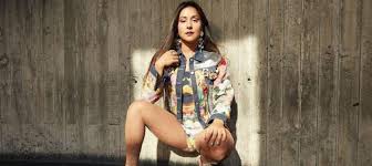 She has two brothers, one sister, and is the youngest of four children. Denise Rosenthal De Chile Para El Mundo By Israel Fernandez La Sordera Medium