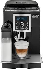 Speaking of the front panel, the digital display shows your current mode, while a dial and several buttons are used to customise your coffee (more on that in a moment). De Longhi 1450 W 1 8 Litros 20 Decibeles Acero Inoxidable Negro Amazon Es Hogar Y Cocina
