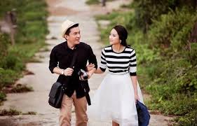 Lam trường và vợ đầu. Ca SÄ© Lam TrÆ°á»ng ThÆ° Gá»­i Be Vá»£ Mua Giang Sinh Táº¡p Chi Ä'áº¹p