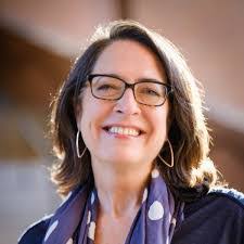 Cindy Wake's Instagram, Twitter & Facebook