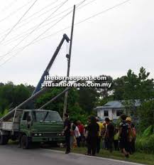 Anda berada di tesco dan anda hendak mengambil troli untuk membawa barang yang akan anda beli. Lelaki Maut Terkena Renjatan Elektrik Utusan Borneo Online