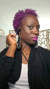 One of the best parts about working for yourself...is showing up how you  see fit. Shout out to all my clients today, including that new one, that  hyped me and this new (but temporary) do 😝, ...